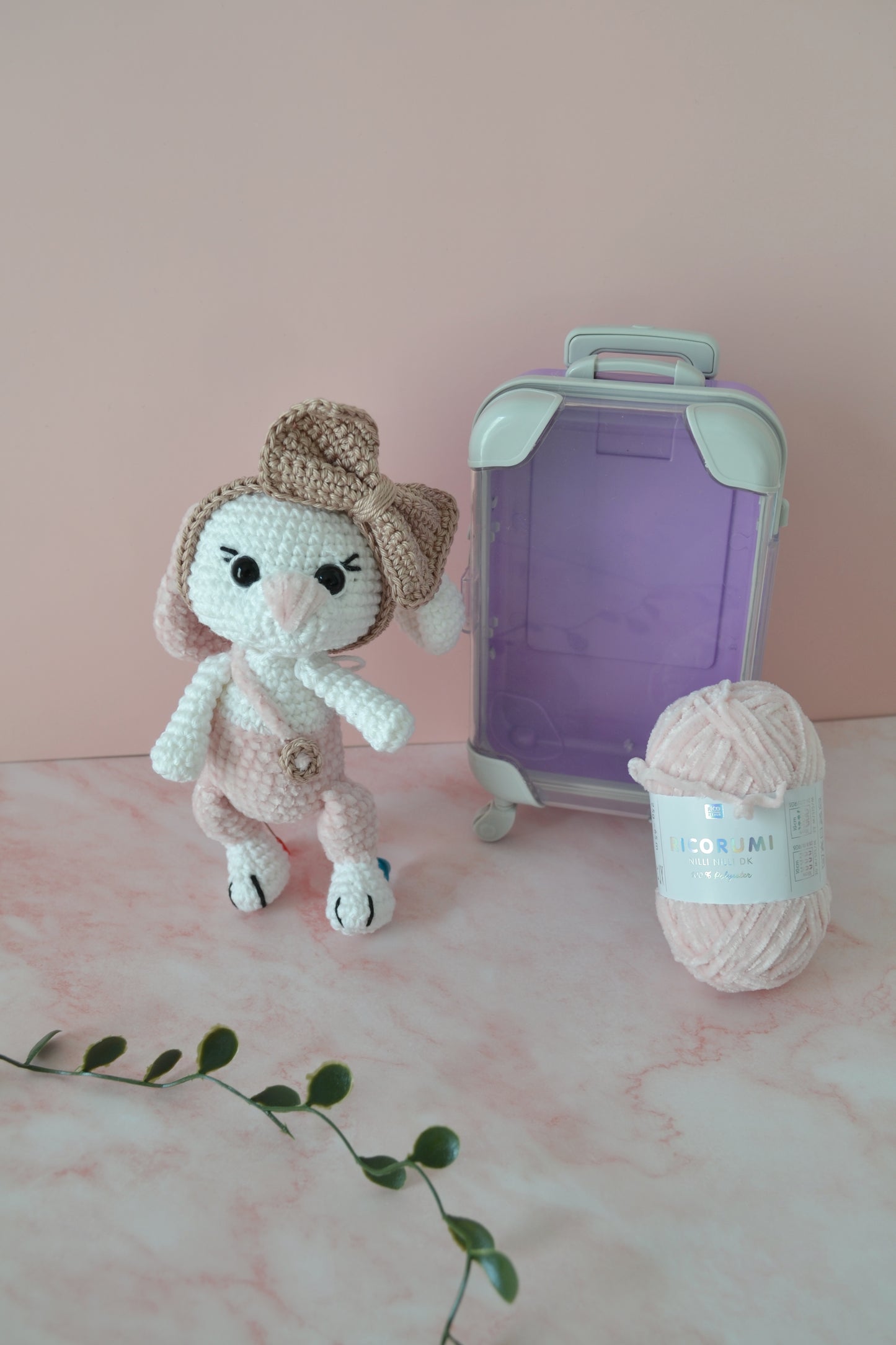 Kit de crochet Bunny Lili Rose dans une valise