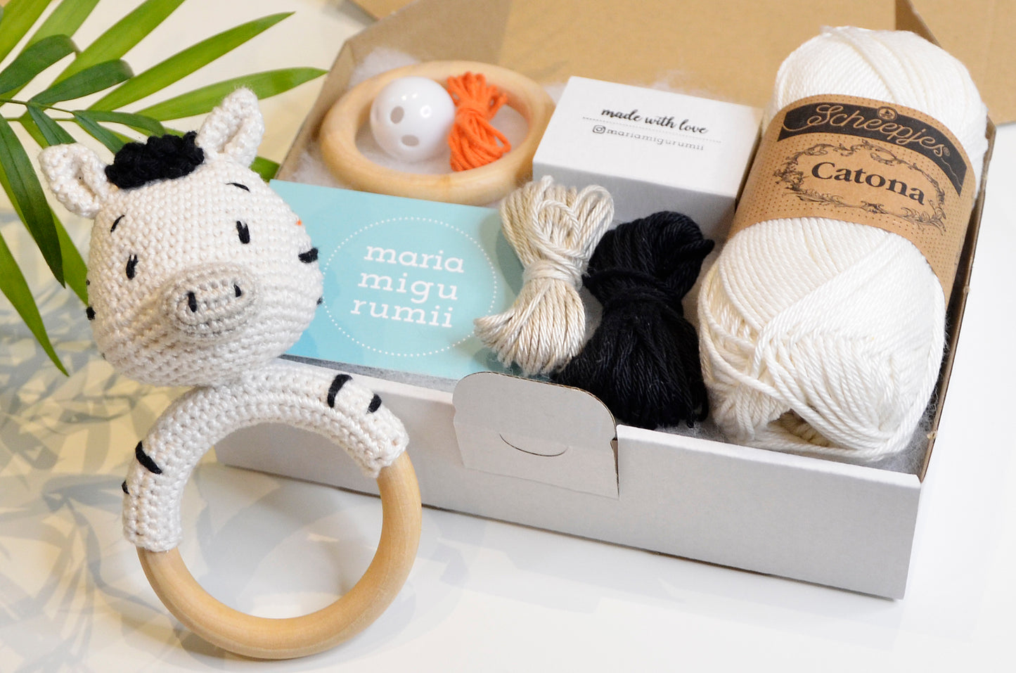 Häkelset Zebra Rassel Mariamigurumii