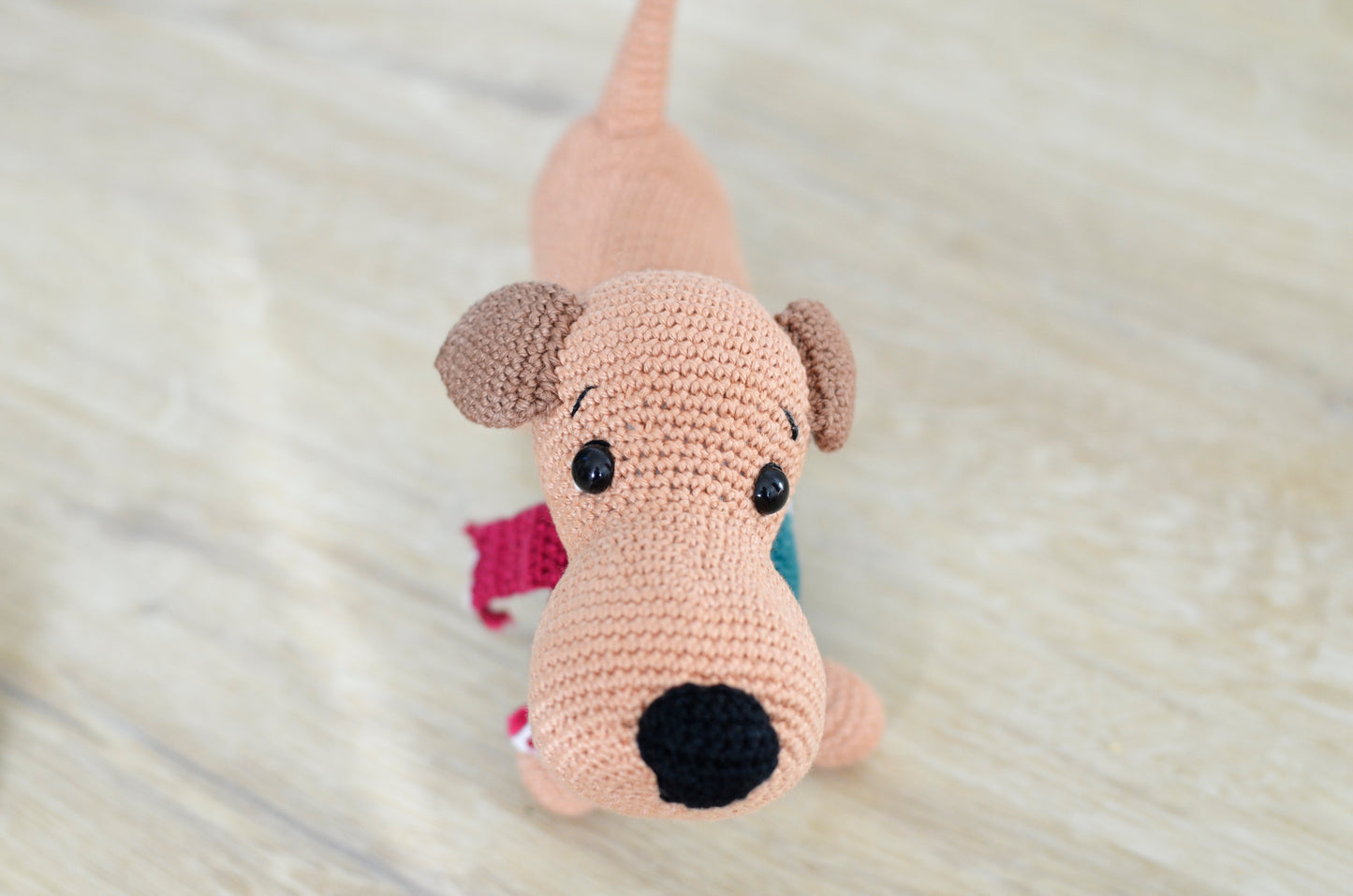 PDF Häkelanleitung Winterhund Juri Amigurumi auf Deutsch, Englisch und Spanisch