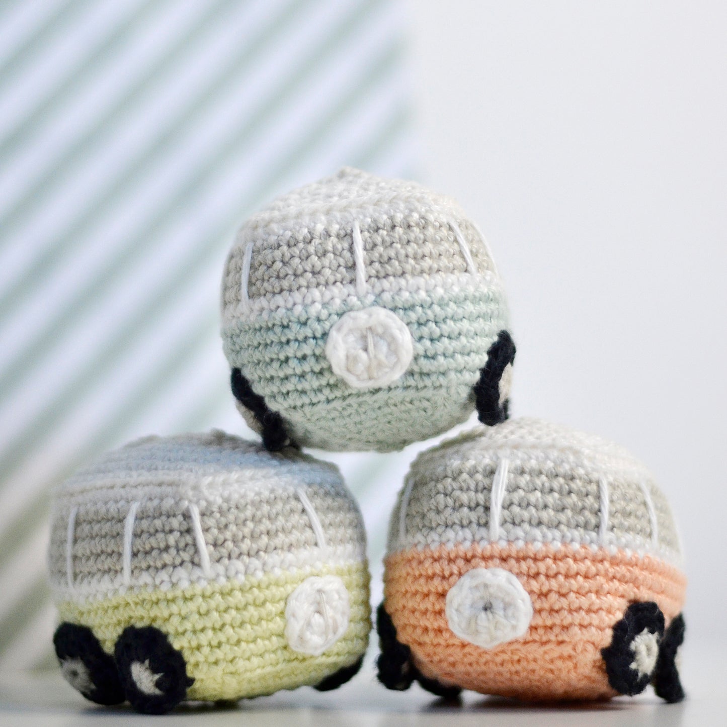 Häkelset Rassel Bullissimo von Mariamigurumii