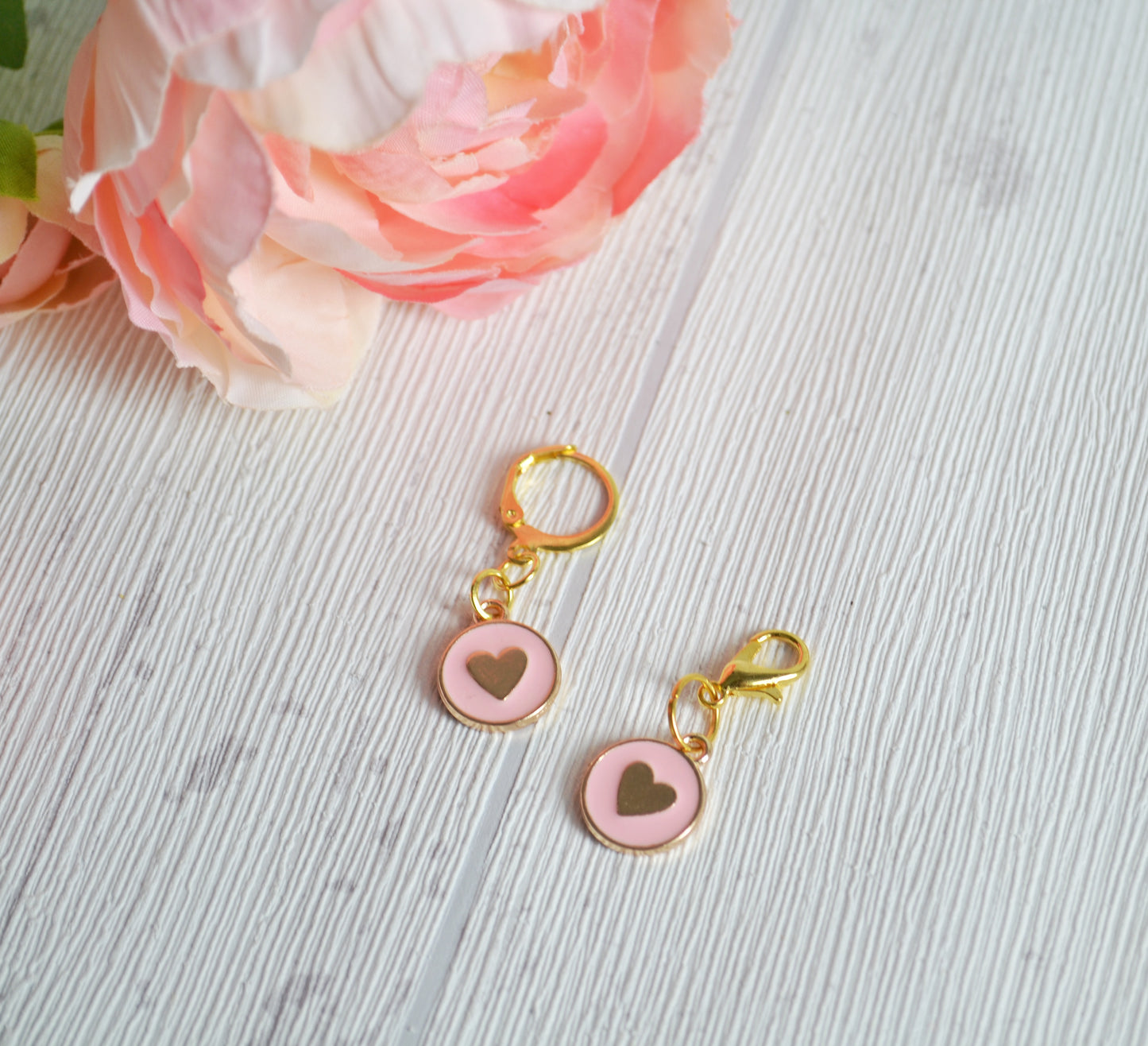 Petits marqueurs de point coeur