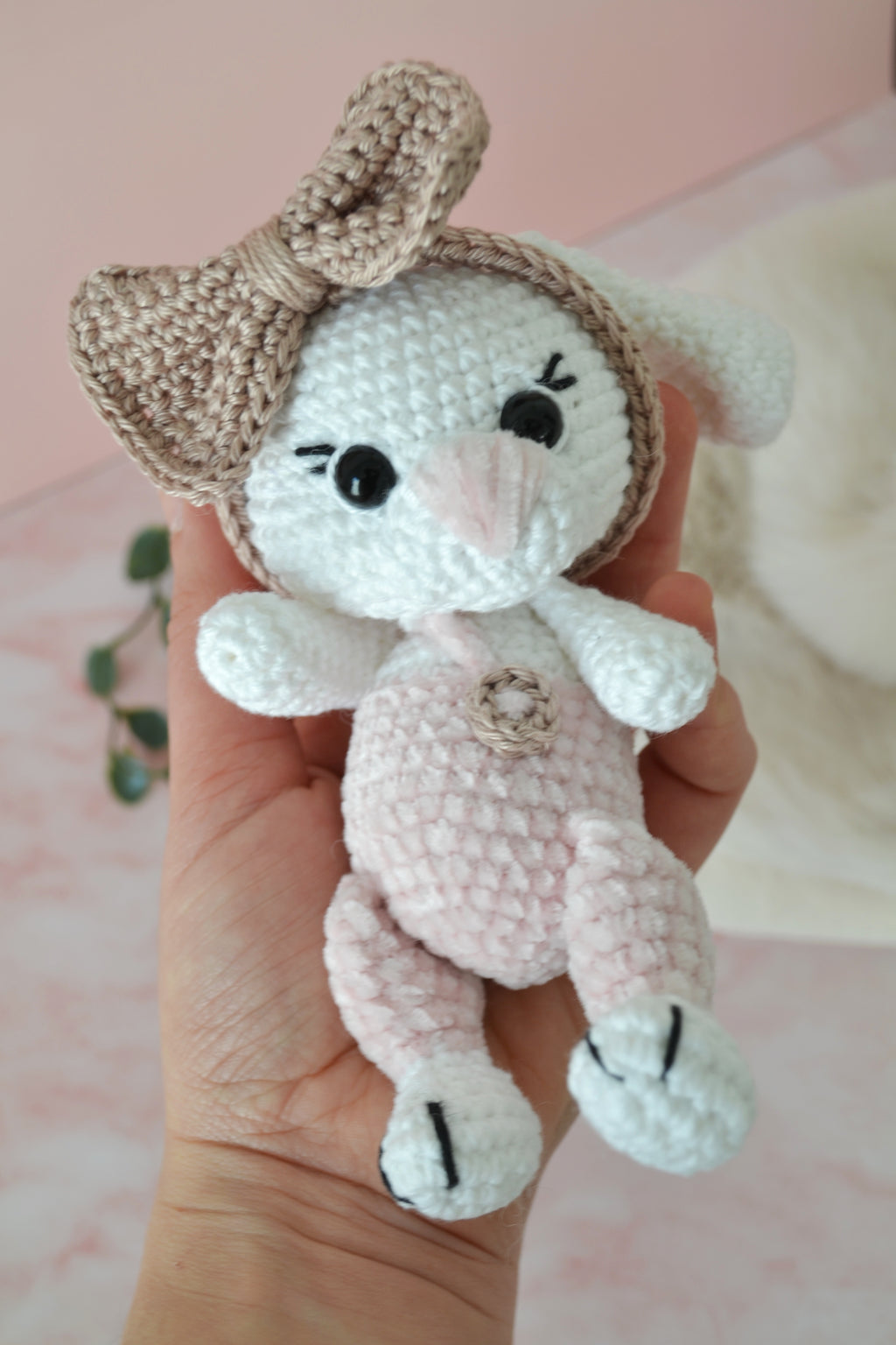 Häschen Lili Rose im Koffer Häkelset
